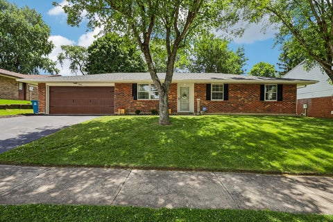Photo of 4916 Arrowview Drive, Huber Heights, OH 45424 (MLS # 1048890)