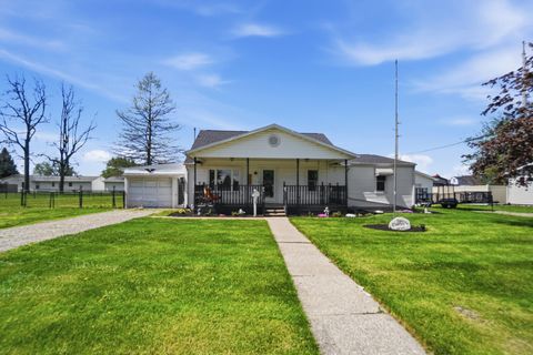 Photo of 111 S Wagner Avenue, Wapakoneta, OH 45895 (MLS # 1045122)