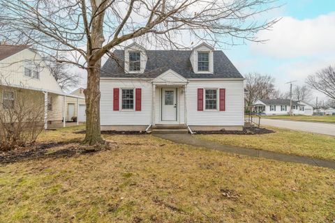 Photo of 1302 N Main Street, Sidney, OH 45365 (MLS # 1043255)