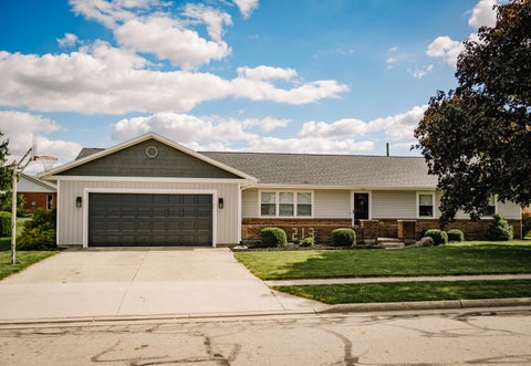 Photo of 213 West Street, Jackson Center, OH 45334 (MLS # 1046300)