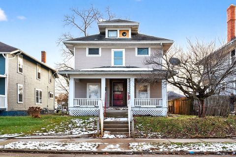 Photo of 311 W Grand Avenue, Springfield, OH 45506 (MLS # 1043257)