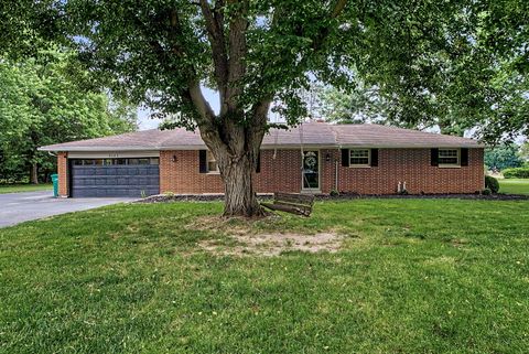 Photo of 5185 David Drive, Tipp City, OH 45371 (MLS # 1046505)
