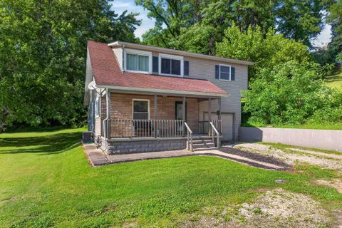 Photo of 312 Monroe Street, Sidney, OH 45365 (MLS # 1046660)
