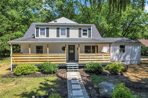 Photo of 3142 Old Clifton Road, Springfield, OH 45502 (MLS # 1043181)