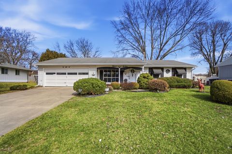 Photo of 1516 Hyannis Drive, Springfield, OH 45503 (MLS # 1044000)