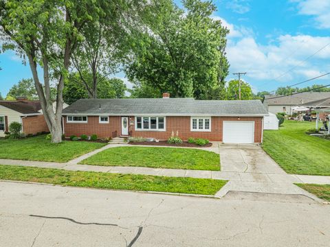 Photo of 23 Dronfield Road, Troy, OH 45373 (MLS # 1046324)