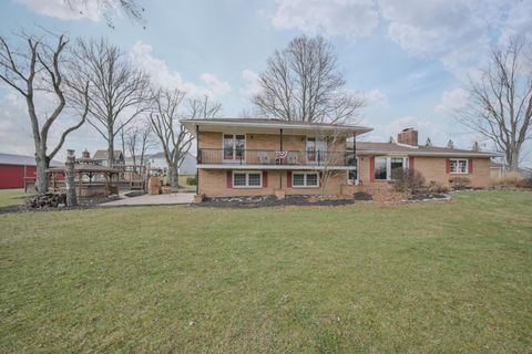 Photo of 255 S Bird Road, Springfield, OH 45505 (MLS # 1043256)