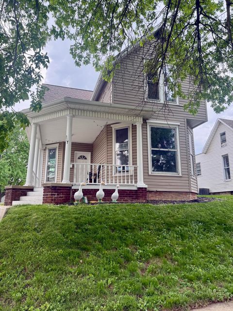 Photo of 317 N Main Street, Saint Marys, OH 45885 (MLS # 1045219)