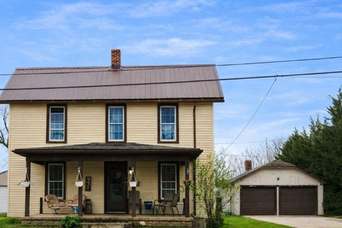 Photo of 471 Gwynne Street, Urbana, OH 43078 (MLS # 1044637)