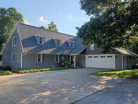 Photo of 5400 Cardo Road, Fort Loramie, OH 45845 (MLS # 1047936)