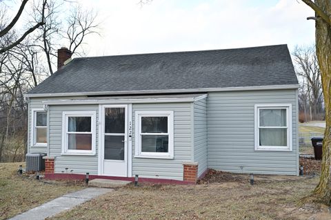 Photo of 122 Auld Street, Gettysburg, OH 45328 (MLS # 1043454)