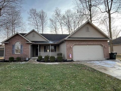 Photo of 1005 Christine Lane, Piqua, OH 45356 (MLS # 1043252)