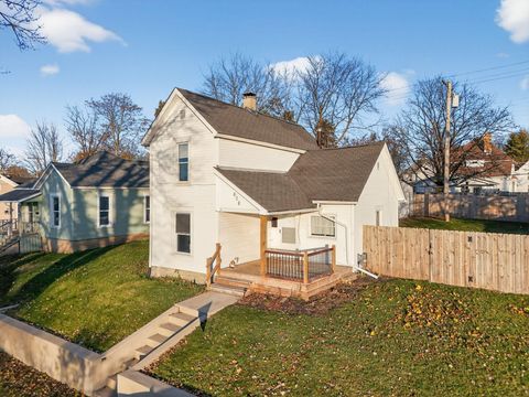 Photo of 608 Henry Street, Bellefontaine, OH 43311 (MLS # 1042647)