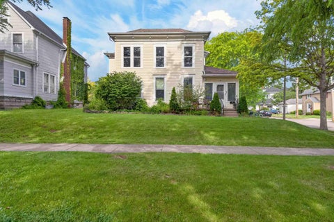 Photo of 101 Court Street, Wapakoneta, OH 45895 (MLS # 1046393)