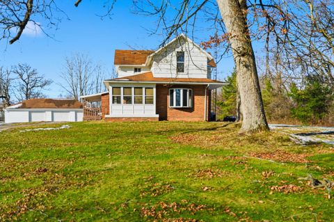 Photo of 39 S Bird Road, Springfield, OH 45505 (MLS # 1041257)