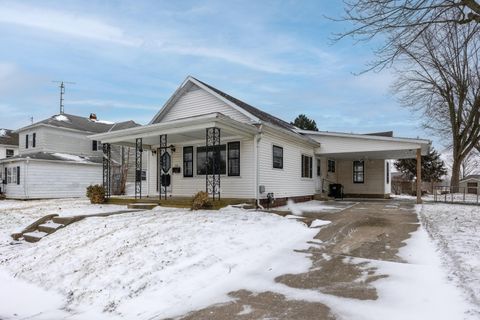 Photo of 414 Stichter Street, Bradford, OH 45308 (MLS # 1043947)