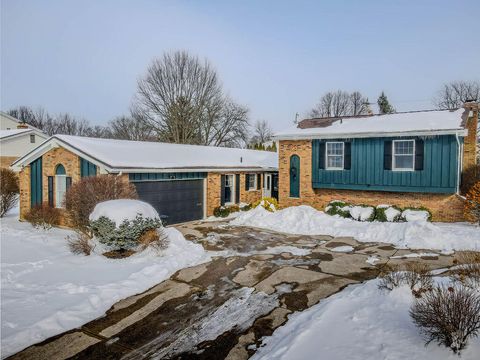 Photo of 2824 Balsam Drive, Springfield, OH 45503 (MLS # 1043772)