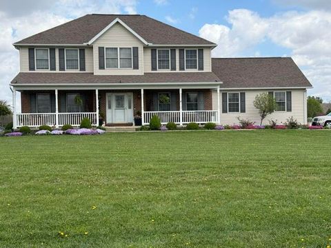 Photo of 4661 Rosswood Lane, Springfield, OH 45502 (MLS # 1043761)