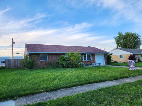 Photo of 835 Fitchland Drive, Vandalia, OH 45377 (MLS # 1045553)