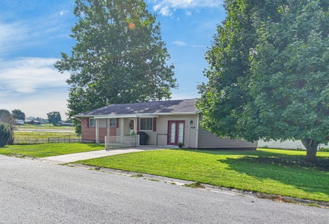 Photo of 1137 Michigan Street, Bellefontaine, OH 43311 (MLS # 1048302)