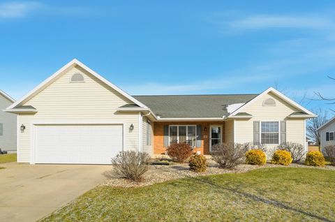 Photo of 32 Kyle Drive, Wapakoneta, OH 45895 (MLS # 1043303)