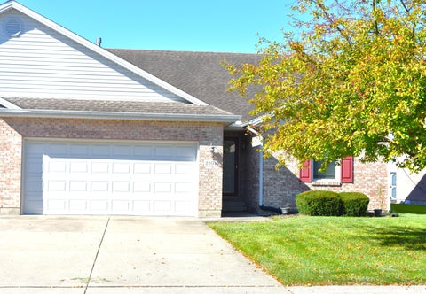 Photo of 2104 Indian Ridge Drive, Piqua, OH 45356 (MLS # 1048984)
