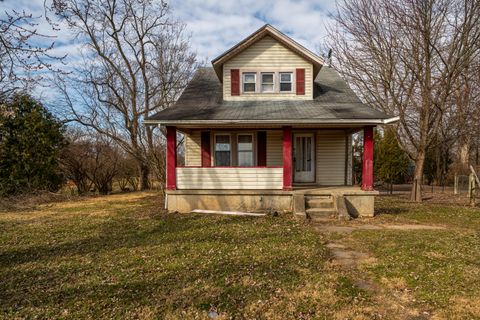 Photo of 719 S Church Street, New Lebanon, OH 45345 (MLS # 1043975)