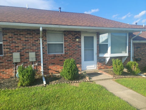 Photo of 4540 E Ridgewood Road, Springfield, OH 45503 (MLS # 1047946)