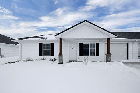 Photo of 1641 Wright Street #9, Bellefontaine, OH 43311 (MLS # 1043616)