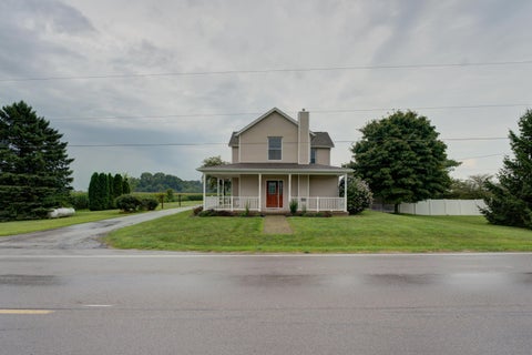 Photo of 4695 Jaysville-St Johns Road, Greenville, OH 45331 (MLS # 1047597)