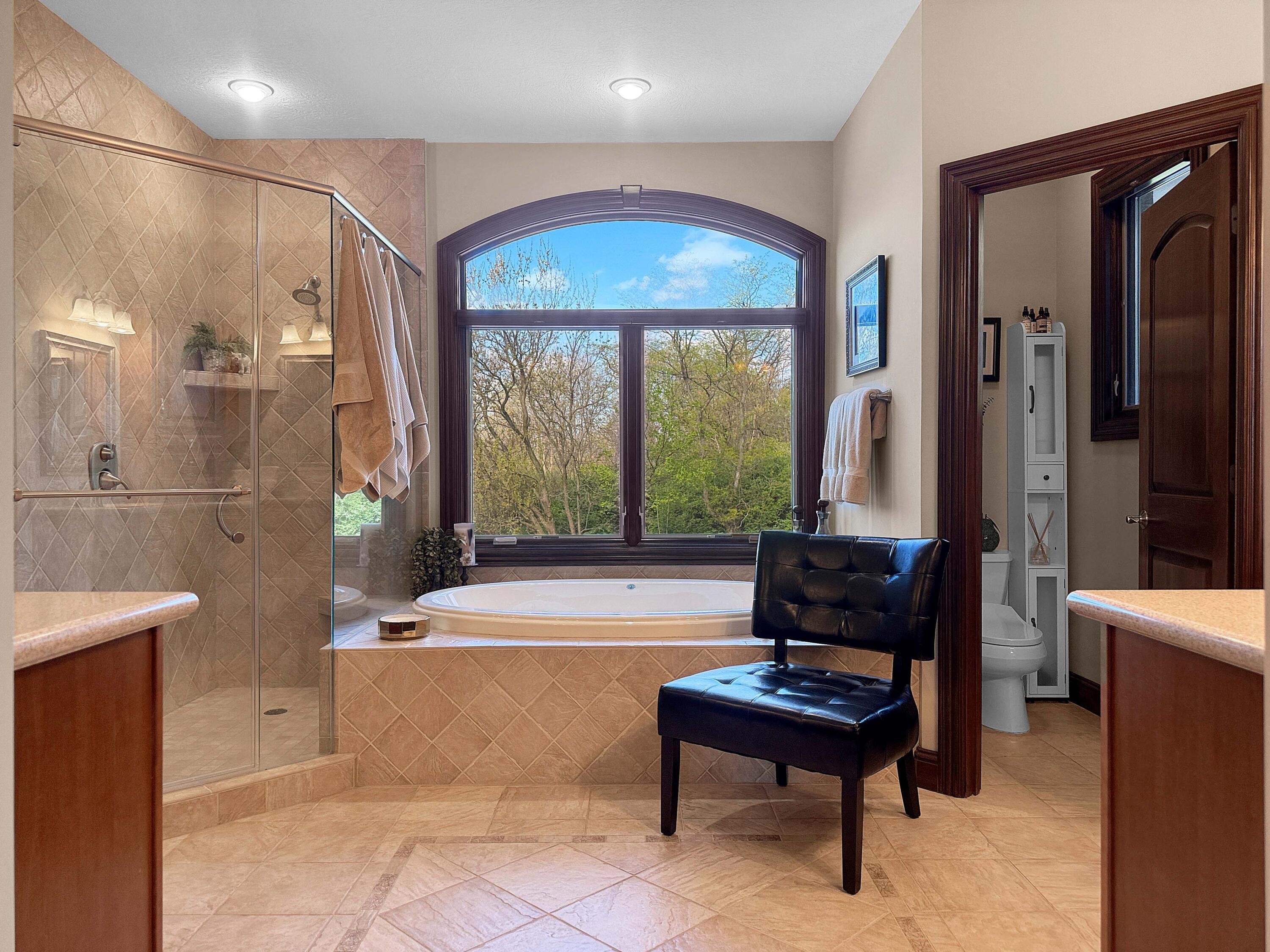 Urbana, Ohio, 43078, United States, 5 Bedrooms Bedrooms, ,6 BathroomsBathrooms,Residential,Active,2043846