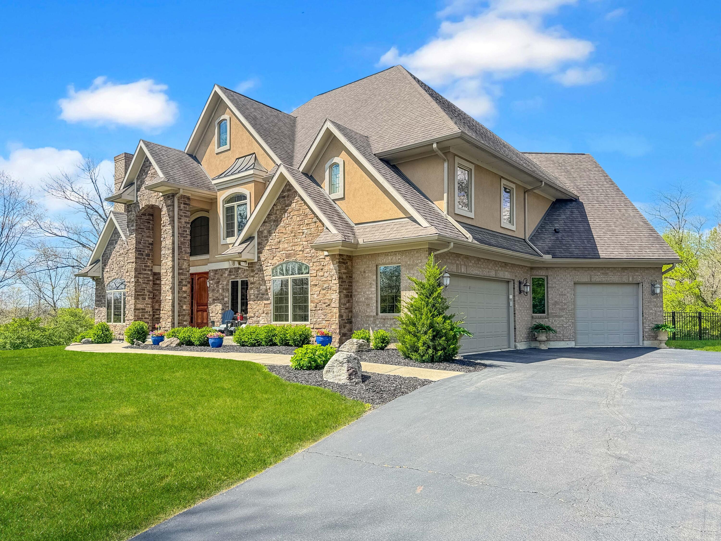 Urbana, Ohio, 43078, United States, 5 Bedrooms Bedrooms, ,6 BathroomsBathrooms,Residential,Active,2043846