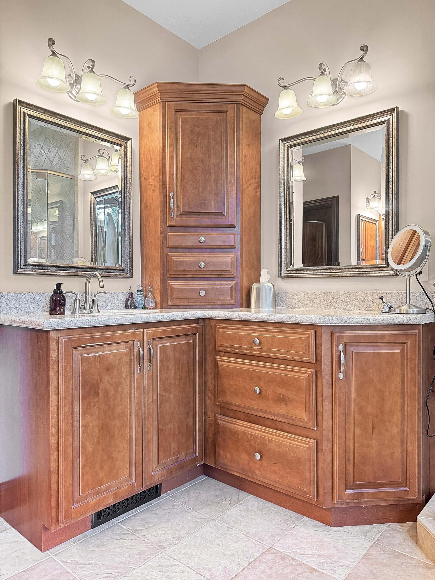 Urbana, Ohio, 43078, United States, 5 Bedrooms Bedrooms, ,6 BathroomsBathrooms,Residential,Active,2043846
