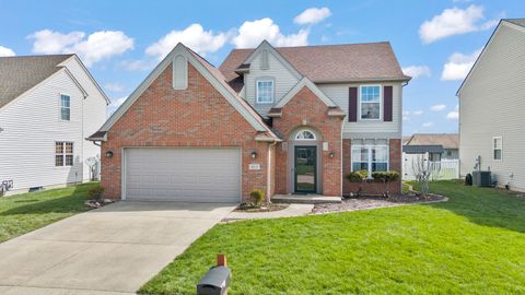Photo of 413 Deerwood Drive, Piqua, OH 45356 (MLS # 1044501)