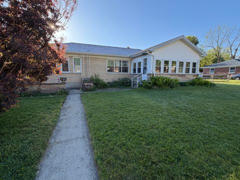 Photo of 2416 Northmoor Drive, Springfield, OH 45503 (MLS # 1045392)