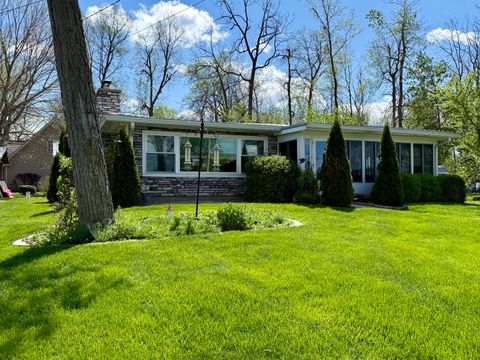 Photo of 10436 Seminole Shore Drive, Huntsville, OH 43324 (MLS # 1045084)