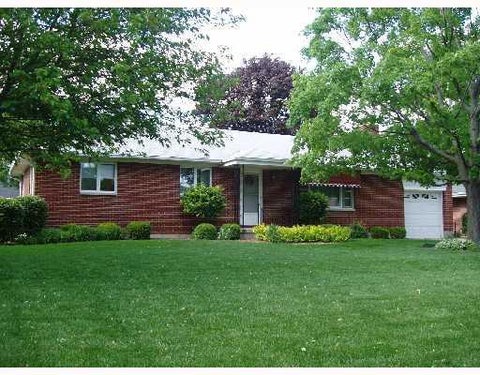 Photo of 1326 Maplewood Drive, Piqua, OH 45356 (MLS # 1048880)