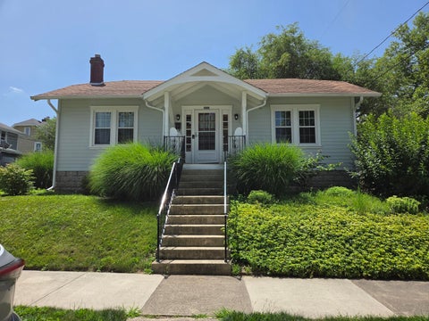 Photo of 305 W 1st Street, Springfield, OH 45504 (MLS # 1046799)