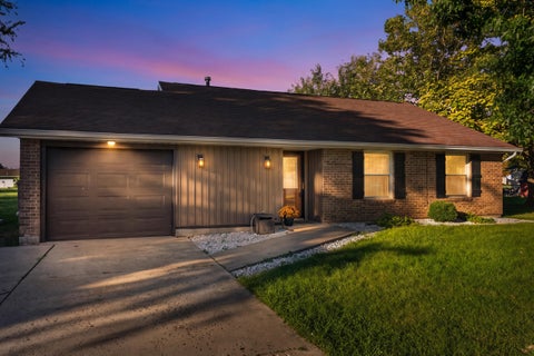 Photo of 404 E Walnut Street, Anna, OH 45302 (MLS # 1048980)