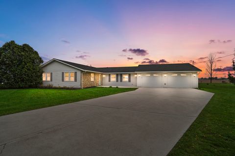 Photo of 3715 Randee Lane, Springfield, OH 45502 (MLS # 1044967)