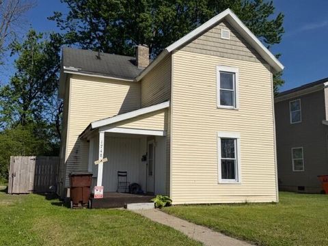 Photo of 1748 Kentucky Avenue, Springfield, OH 45505 (MLS # 1045390)