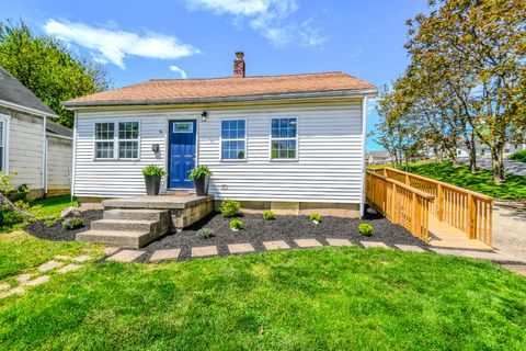 Photo of 231 Dayton Avenue, Sidney, OH 45365 (MLS # 1045641)
