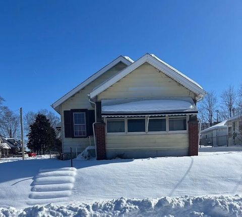 Photo of 202 Seever Street, Springfield, OH 45506 (MLS # 1043683)