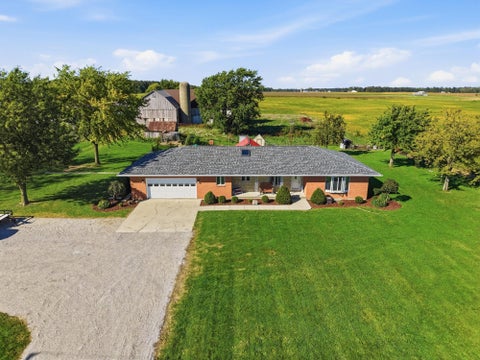 Photo of 17611 Botkins Road, Botkins, OH 45306 (MLS # 1048788)