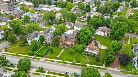 Photo of 307 W Auglaize Street, Wapakoneta, OH 45895 (MLS # 1039260)