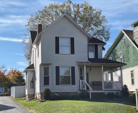Photo of 408 E Columbus Avenue, Bellefontaine, OH 43311 (MLS # 1046584)