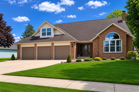 Photo of 1715 Fenway Court, Saint Marys, OH 45885 (MLS # 1046390)