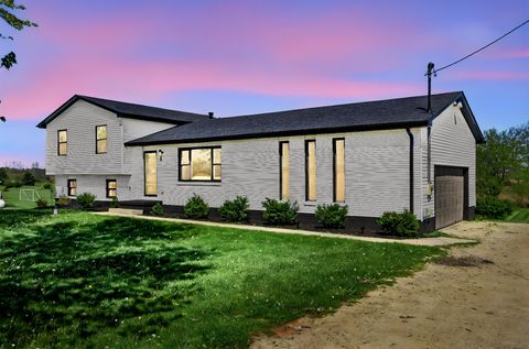 Photo of 2430 Myers Road, Springfield, OH 45502 (MLS # 1045121)