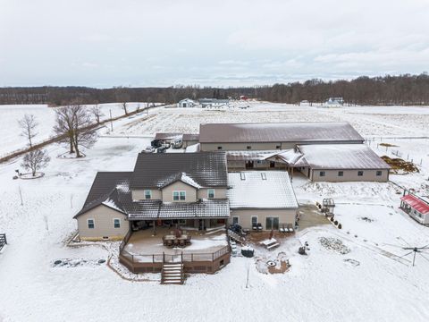 Photo of 16021 E State Line Road, Willshire, OH 45898 (MLS # 1043134)