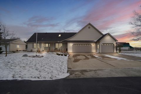 Photo of 5266 Kittle Road, Celina, OH 45822 (MLS # 1043935)